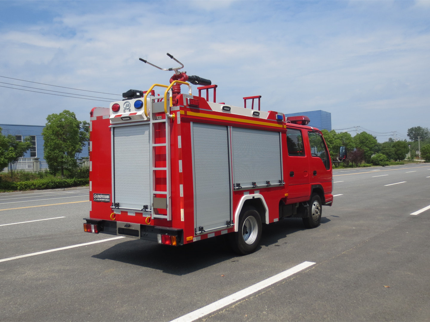 藍牌五十鈴1噸水罐消防車
