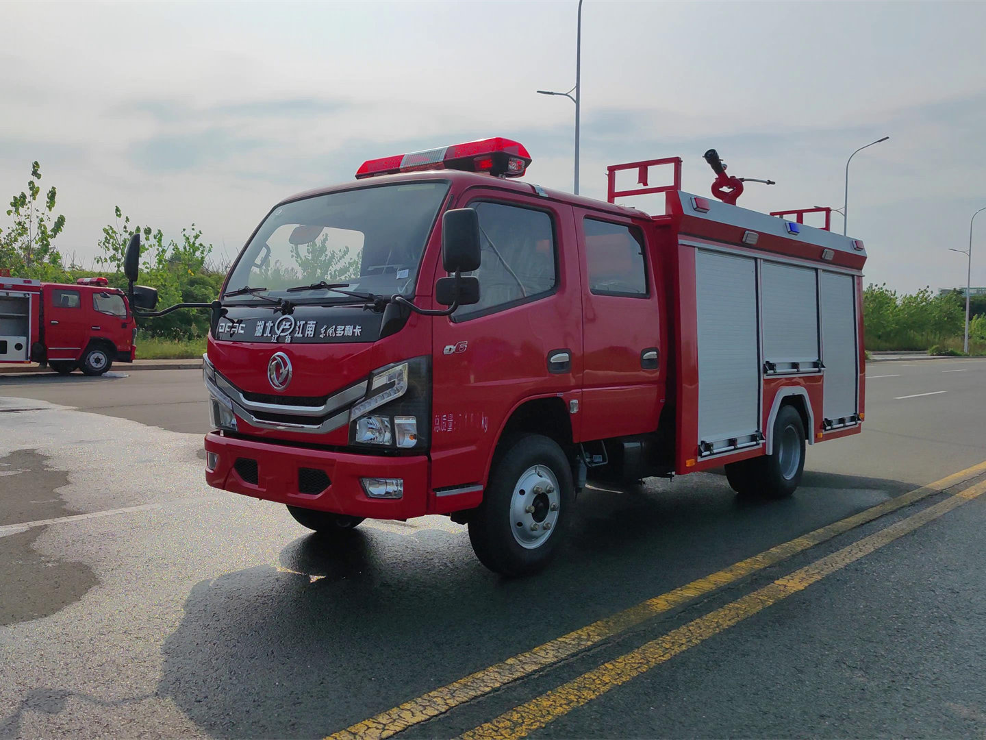 2.5噸東風泡沫消防車